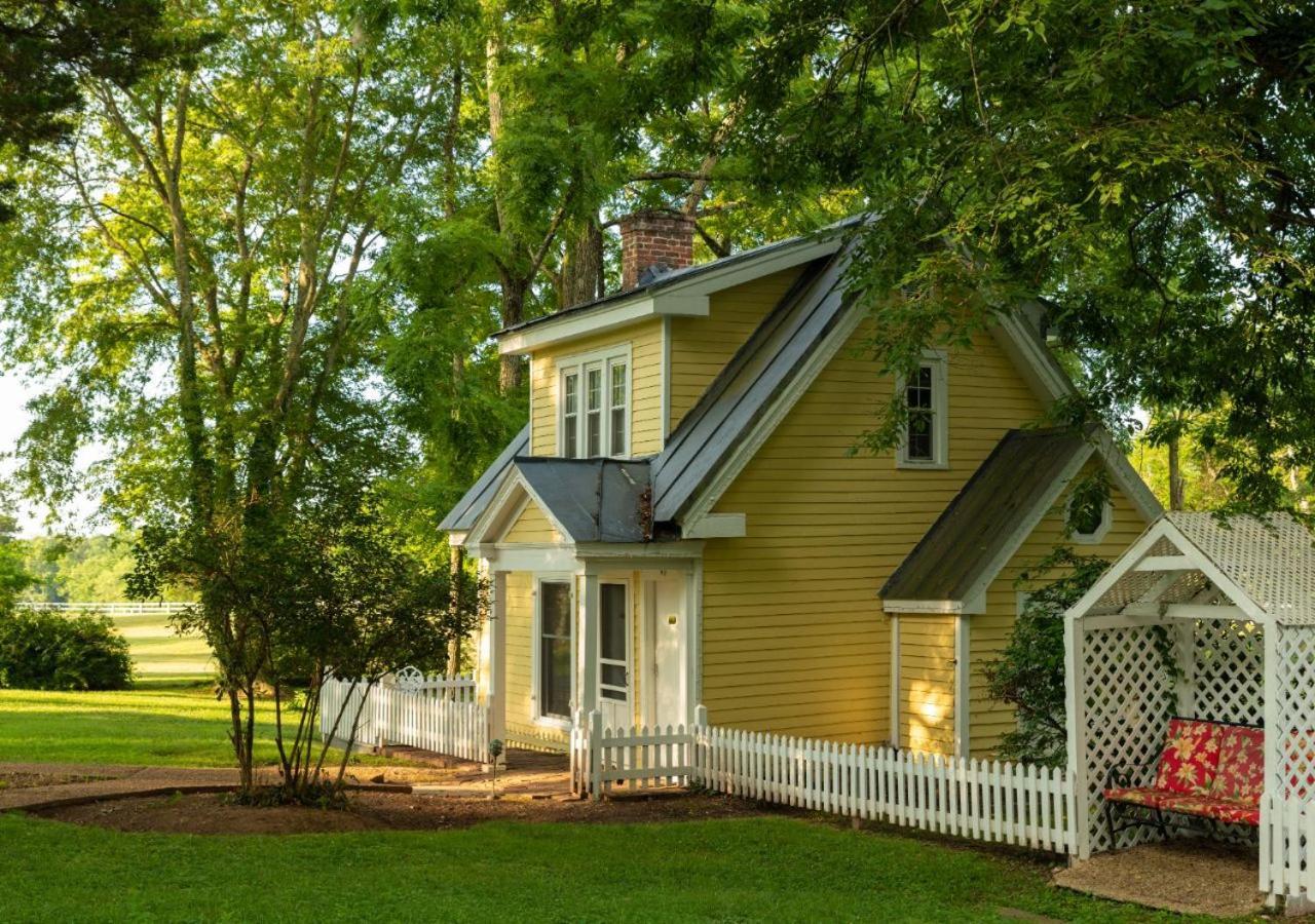 Prospect Hill Inn & Restaurant Zion Crossroads Bagian luar foto