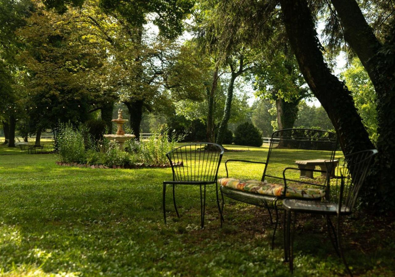 Prospect Hill Inn & Restaurant Zion Crossroads Bagian luar foto